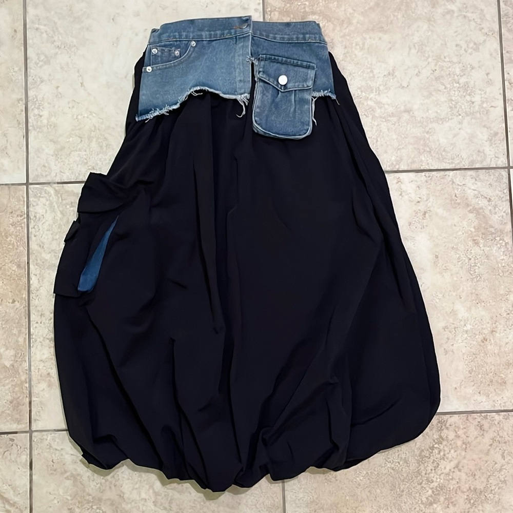 New Ballon cargo skirt